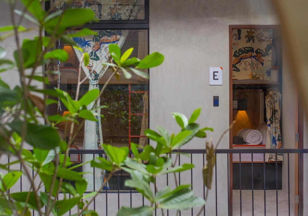 Tan Hostel X Cafe , Aonang Beach (Adults Only) Ao Nang Zewnętrze zdjęcie